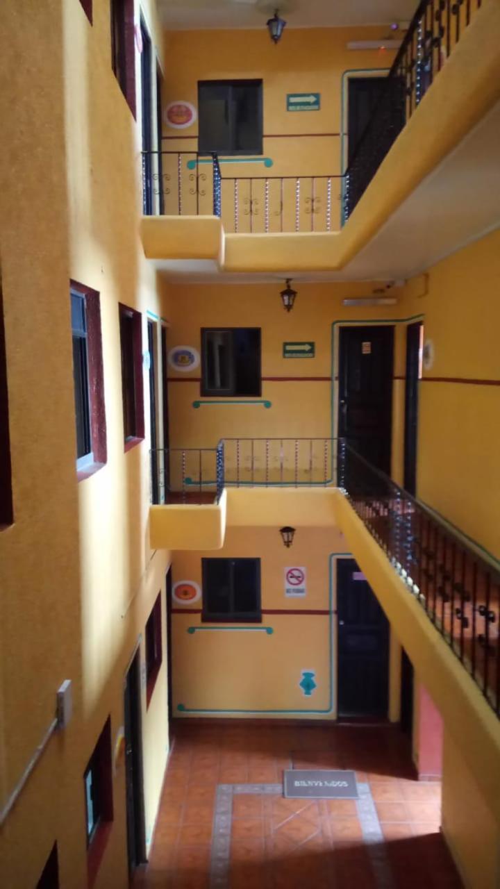 Hotel Recreo メキシコシティ エクステリア 写真